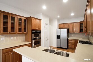 6 Carrington Way in Atlanta, GA - Building Photo - Building Photo