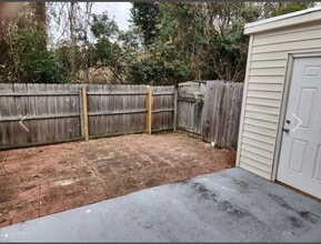 327 Oak Dr in Lexington, SC - Building Photo - Building Photo