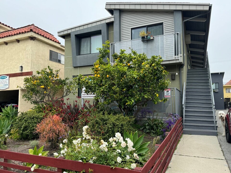 3538 Keystone Av, Unit 2 in Los Angeles, CA - Building Photo