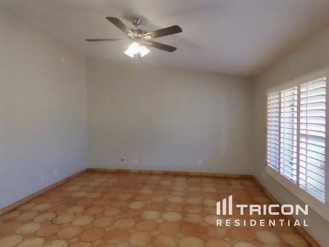 4809 W Cochise Dr in Glendale, AZ - Building Photo - Building Photo