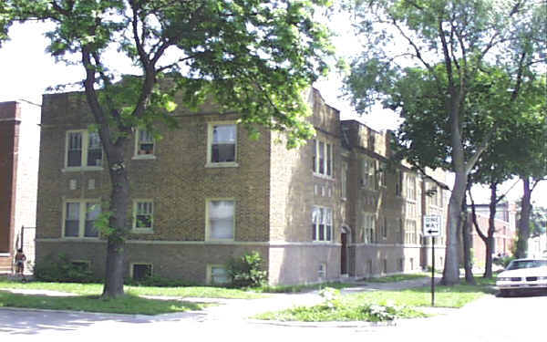 4642 W Belden St in Chicago, IL - Building Photo - Building Photo