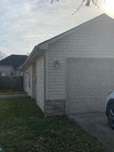 2632 Buck Ln in Lexington, KY - Foto de edificio - Building Photo
