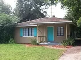 3357 Dellwood Ave in Jacksonville, FL - Building Photo