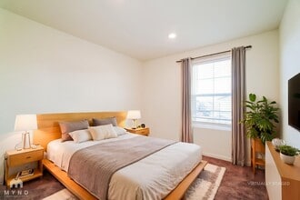 676 Rosedale Wy in Lathrop, CA - Foto de edificio - Building Photo