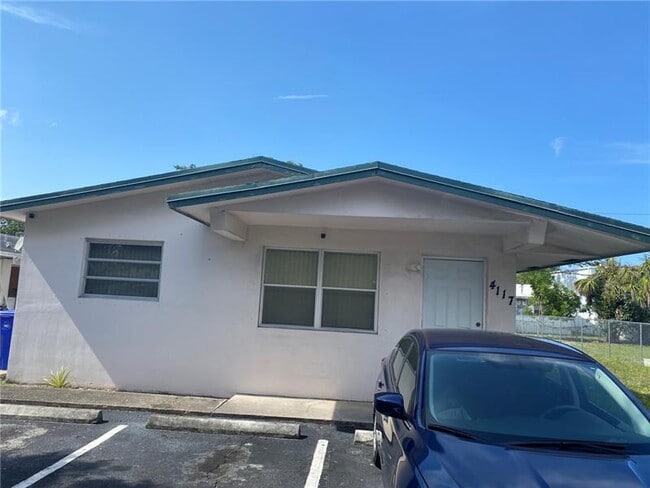property at 4117 SW 24th St