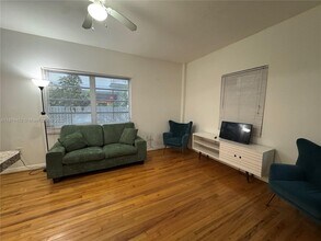 1525 Pennsylvania Ave in Miami Beach, FL - Building Photo - Building Photo