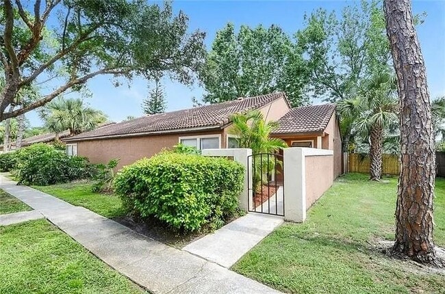 668 Montego Bay Ct
