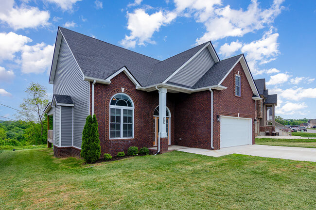 765 Buffalo Frd Dr in Clarksville, TN - Building Photo - Building Photo