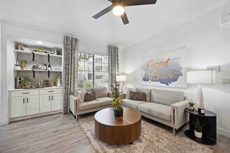 Zone Apartments in Glendale, AZ - Building Photo - Building Photo