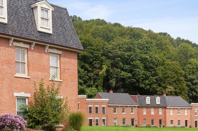 Waterfront at the Strand