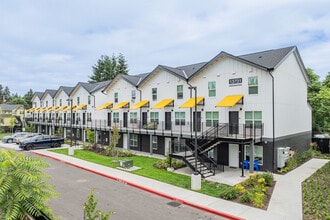 Garden Park Estates in Portland, OR - Foto de edificio - Building Photo