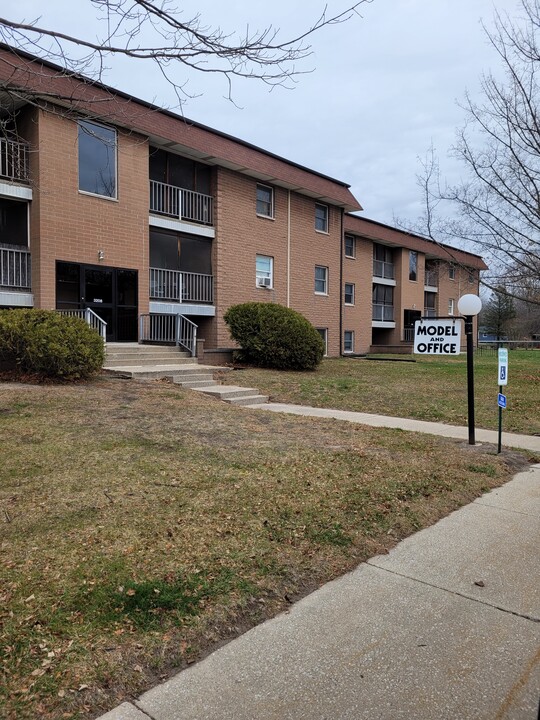 Coolspring Estates Apartments in Michigan City, IN - Building Photo