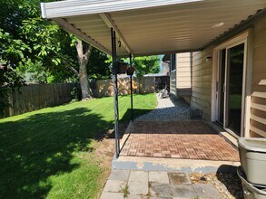 7834 Greenbriar Cir in Boulder, CO - Building Photo - Building Photo