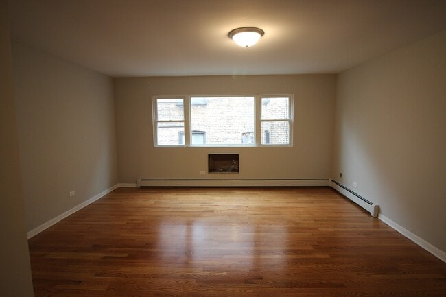 1642 W Morse Ave, Unit 2N