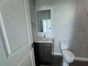 1043 N New York Ave in Lakeland, FL - Building Photo - Building Photo