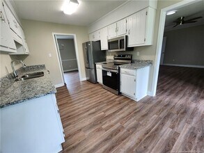 726 Maxine St in Fayetteville, NC - Building Photo - Building Photo
