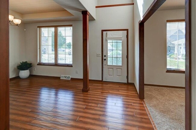 15 Bellingrath Ct in McFarland, WI - Building Photo - Building Photo