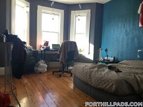 160 Centre St, Unit 2 in Boston, MA - Building Photo - Building Photo