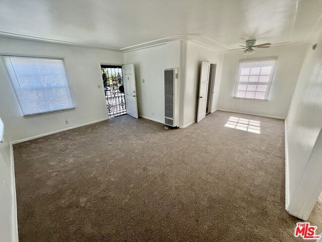 2501 Venice Blvd. in Los Angeles, CA - Building Photo - Building Photo