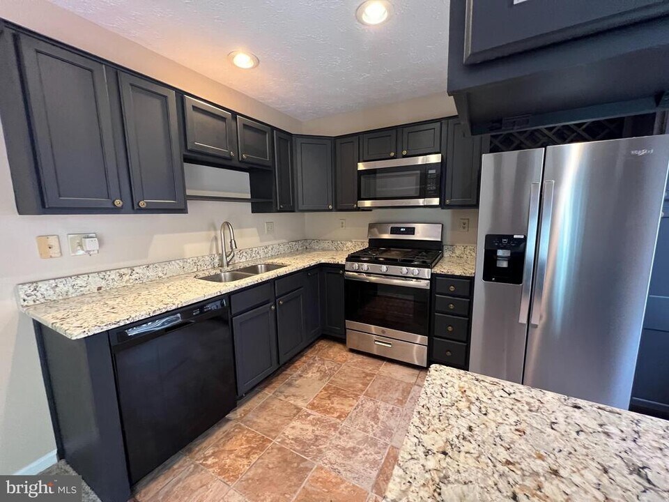 5004 Doctorfish Ct in Waldorf, MD - Building Photo