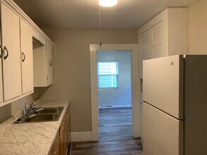 1329 Auld St in Alliance, OH - Foto de edificio - Building Photo