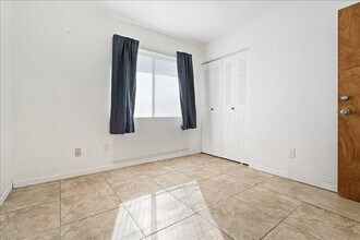 1433 SE North Balcourt Ct in Port St. Lucie, FL - Building Photo - Building Photo