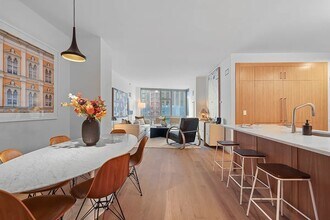 100 Jay St in Brooklyn, NY - Building Photo - Building Photo