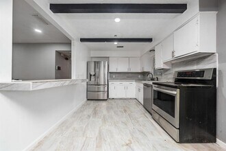6531 Hill Top Rd in Orlando, FL - Building Photo - Building Photo