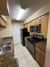 249 Afton Square in Altamonte Springs, FL - Building Photo - Building Photo