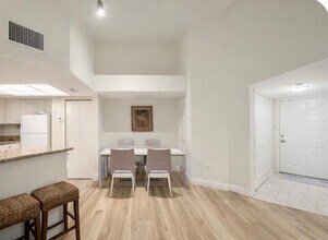 1100 Crestwood Ct S in Royal Palm Beach, FL - Building Photo - Building Photo