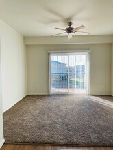 Creek View Apartments in Greeley, CO - Building Photo - Building Photo