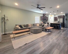 876 Smiley Cir in Pensacola, FL - Building Photo - Building Photo