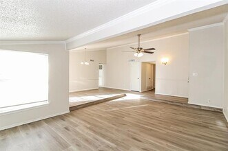 1514 Carnation Dr in Lewisville, TX - Building Photo - Building Photo