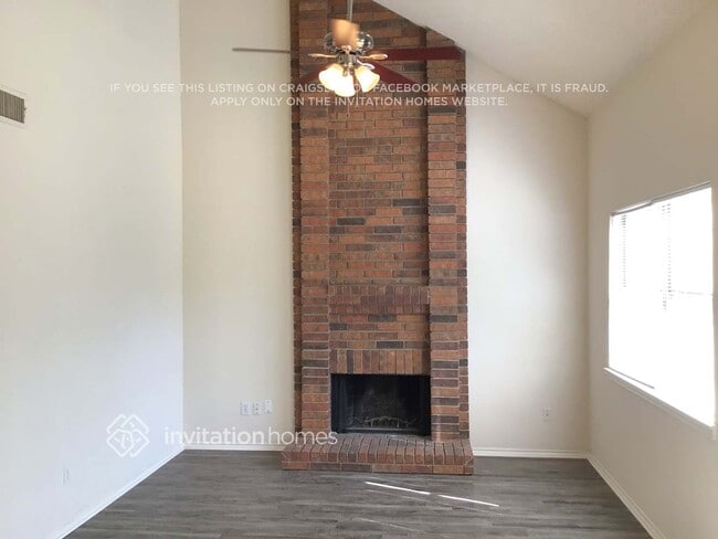 4737 Hollow Tree Dr in Arlington, TX - Building Photo - Building Photo