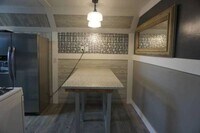 218 E Washington St, Unit upper unit photo'