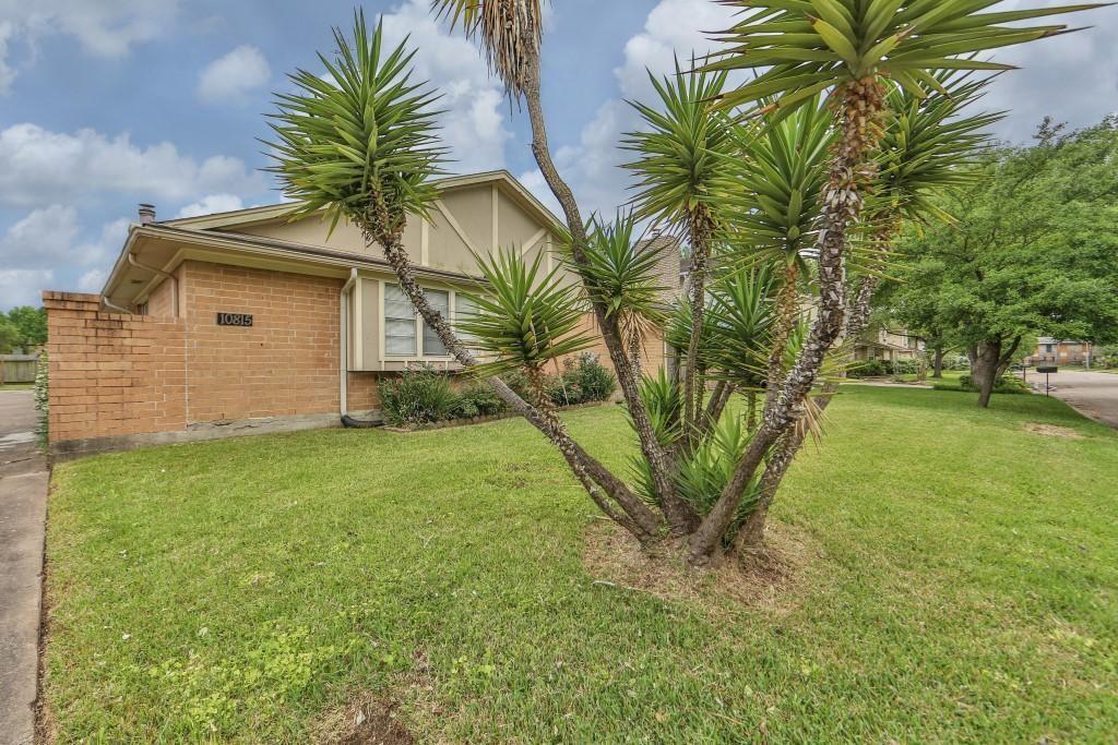 10815 Sugar Hill Dr Photo
