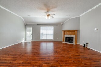 4387 W Bell Flower Dr in Fayetteville, AR - Building Photo - Building Photo