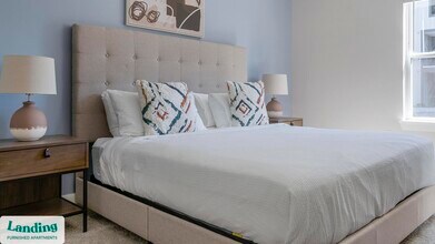 1000 Forestview Dr, Unit 2118 in Oakwood, GA - Building Photo - Building Photo