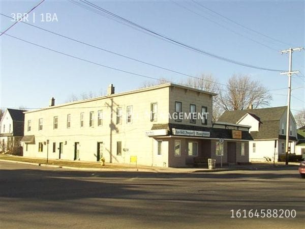 property at 801 Crosby St NW
