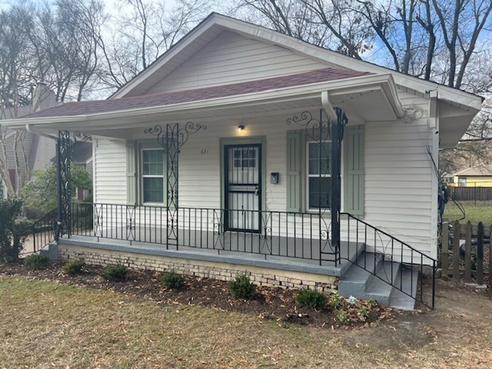 631 S Graham St in Memphis, TN - Foto de edificio