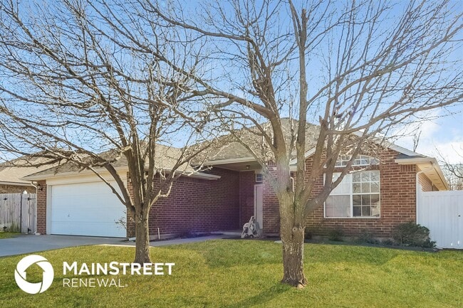 property at 5504 SE 81st St
