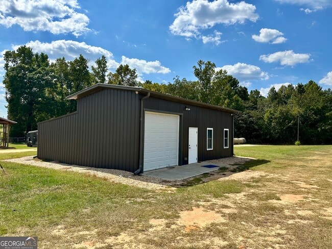 property at 315 Pinehill Rd