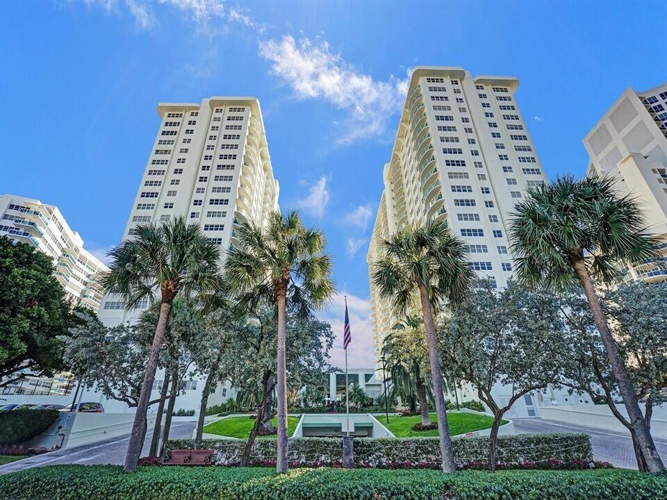 3400 Galt Ocean Dr, Unit 1610 in Fort Lauderdale, FL - Building Photo