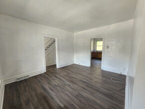 446 Airbrake Ave in Wilmerding, PA - Building Photo - Building Photo