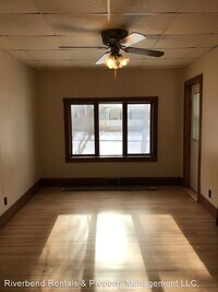 820 10th St E photo'