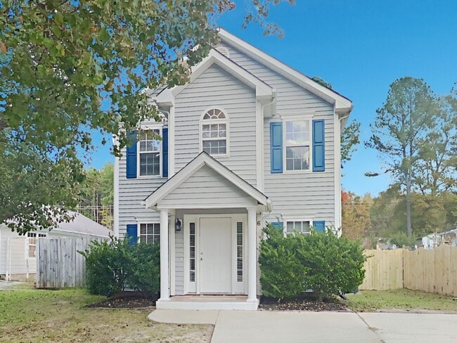 property at 6 Yorkfield Ct