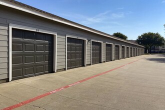 The Enclave at Stonebrook in Frisco, TX - Foto de edificio - Building Photo