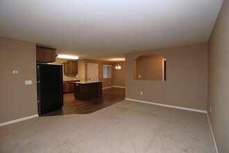 Bridgeview Bay Condos in Mandan, ND - Building Photo - Building Photo