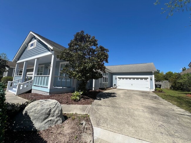 property at 1211 Daisy Ct