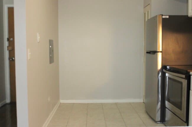 property at 6619 N Sheridan Rd